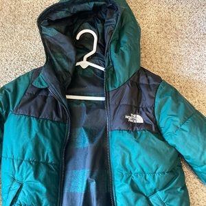 Boys reversible Northface size 6